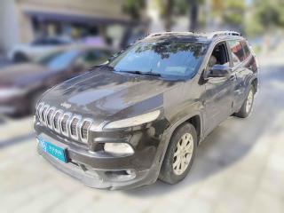 Jeep自由光2016款 2.4L 领先智能版