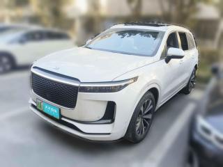 理想汽車?yán)硐隣NE2020款 增程6座版