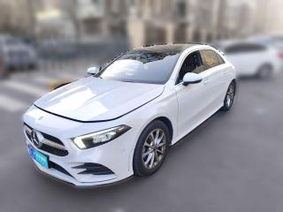 奔馳奔馳A級2021款 A 200 L 運動轎車時尚型