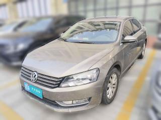 大眾帕薩特2011款 1.8TSI 自動尊榮版