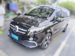 奔驰奔驰V级2022款 V 260 L 长轴距尊贵版