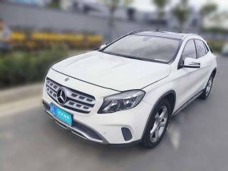 奔馳奔馳GLA2017款 GLA 200 動感型