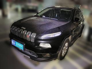 Jeep自由光2016款 2.4L 專業智能版
