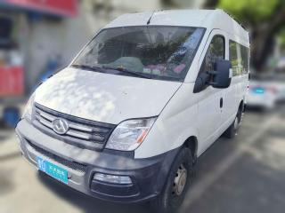 上汽大通MAXUS新途V802019款 2.5T經典款6擋手動傲運通短軸中頂5/6座