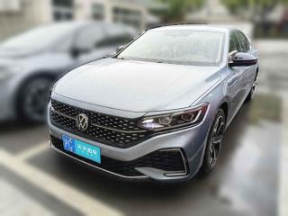 大众帕萨特2023款 330TSI 星空尊贵版