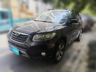 现代胜达经典2012款 2.4 舒适版 七座四驱