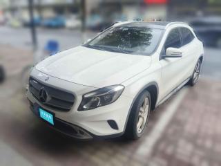 奔驰奔驰GLA2016款 GLA 200 动感型
