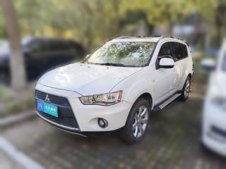 三菱歐藍德2010款 勁界 2.4 時尚版