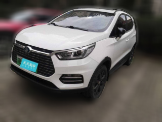 比亞迪元新能源2018款 EV360 智聯(lián)炫酷型