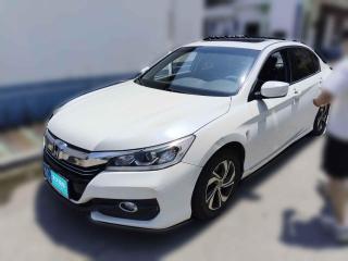 本田雅阁2016款 2.0L 舒适版