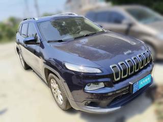 Jeep自由光2016款 2.0L 優(yōu)越版