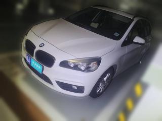 寶馬寶馬2系旅行車2015款 218i 領(lǐng)先型
