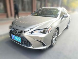 雷克薩斯雷克薩斯ES2020款 200 豪華版