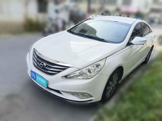 现代索纳塔2015款 经典 2.0L 自动领先版