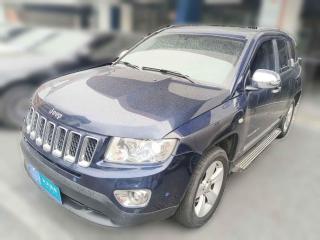 Jeep指南者2012款 2.0L 两驱运动版