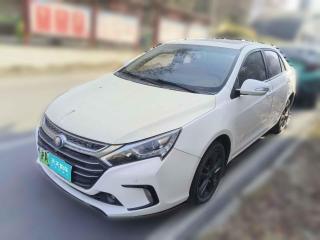 比亞迪秦新能源2017款 1.5T 尊貴型