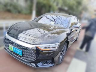 比亚迪汉2022款 DM-i 121KM 尊荣型