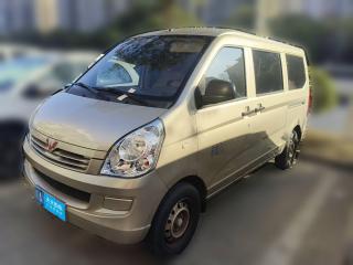 五菱汽车五菱荣光S2021款 1.2L基本型7座LSI