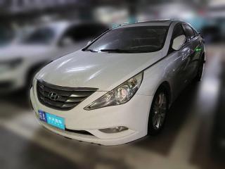 現(xiàn)代索納塔2011款 2.0L 自動領(lǐng)先版