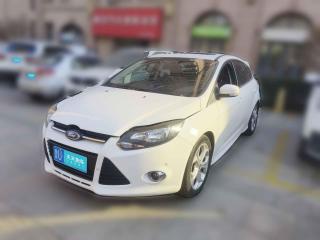 福特福克斯2012款 两厢 2.0L 自动豪华运动型