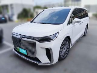 嵐圖汽車嵐圖夢想家2025款 PHEV 四驅尊貴鯤鵬版