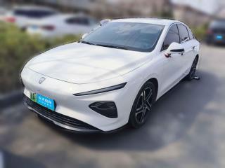 荣威荣威D72023款 EV 510km 后驱旗舰版