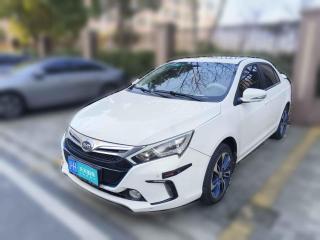 比亚迪秦新能源2015款 1.5T 双冠旗舰Plus版