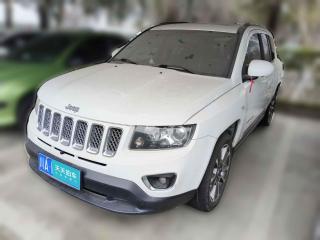 Jeep指南者2014款 2.0L 两驱豪华版