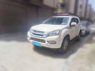 五十铃mu-X牧游侠2017款 3.0T 四驱自动尊享型 7座 国V