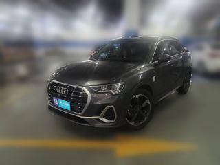 奧迪奧迪Q32021款 35 TFSI 時(shí)尚動(dòng)感型「南京二手車(chē)」「天天拍車(chē)」