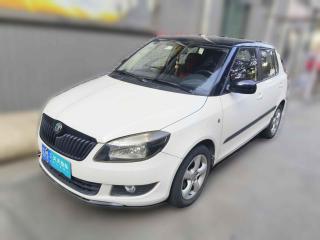 斯柯達晶銳2012款 1.6L 自動酷黑版