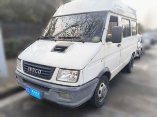 依维柯依维柯得意2017款 2.5T A35客车5-7座47Z5