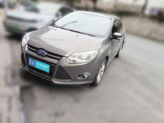 福特福克斯2012款 三厢 1.6L 自动风尚型