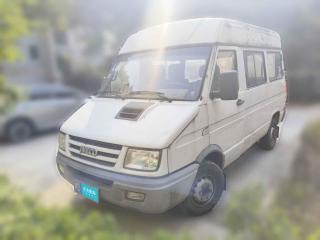 依維柯依維柯得意2014款 2.5T-A35 NJ6484ACM47Z4