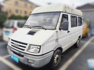 依維柯依維柯得意2014款 2.5T-A35 NJ6484ACM47Z4