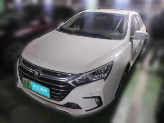 比亞迪秦新能源2017款 1.5T 尊貴型