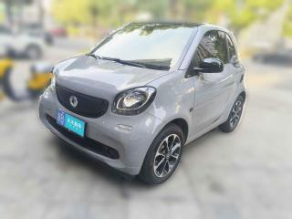 smartsmart fortwo2015款 1.0L 52千瓦硬頂激情版