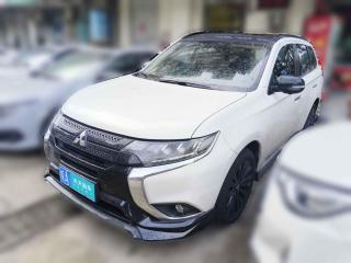 三菱欧蓝德2021款 2.4L 四驱曜动版 5座