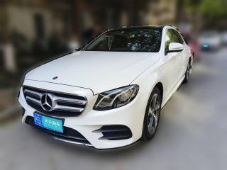 奔驰奔驰E级2019款 改款 E 300 L 运动时尚型