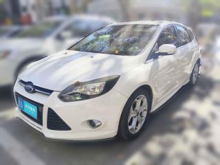 福特福克斯2012款 两厢 2.0L 自动豪华运动型