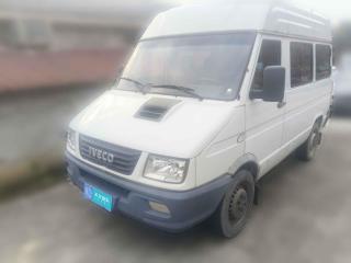 依维柯依维柯得意2017款 2.5T A35客车5-7座47Z5