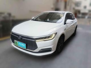 比亞迪秦新能源2019款 出行版