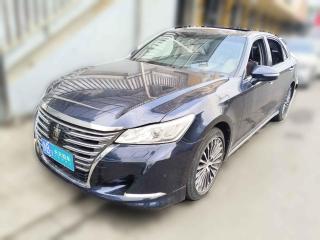 丰田皇冠2018款 2.0T 运动版