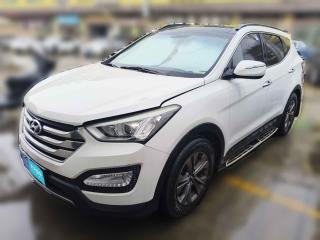 现代胜达2015款 2.0T 自动四驱智能型 7座