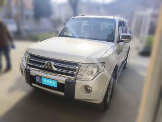 三菱帕杰羅2011款 3.0L 精英超越版