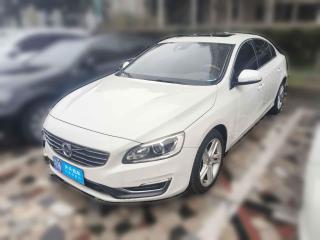 沃尔沃沃尔沃S602016款 S60L T5 智驭版