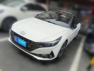 现代伊兰特2022款 240TGDi DCT LUX尊贵版