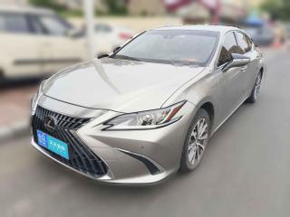 雷克萨斯雷克萨斯ES2022款 200 卓越版