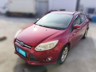 福特福克斯2012款 两厢 1.6L 手动风尚型