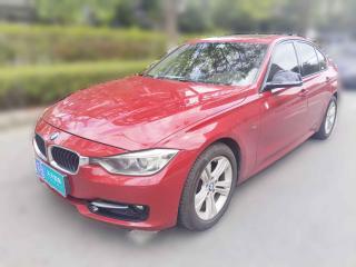 寶馬寶馬3系2014款 320i 運(yùn)動設(shè)計(jì)套裝